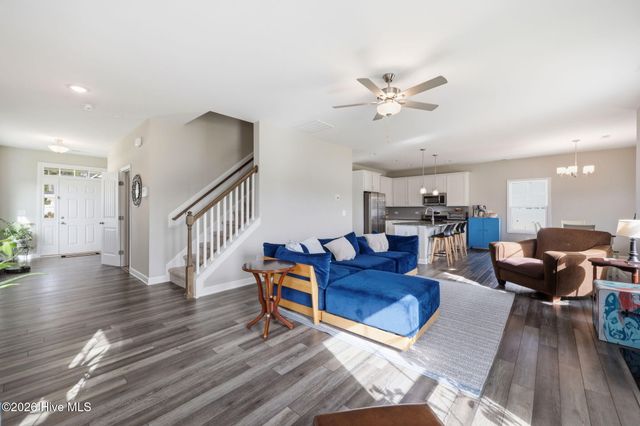966 Appaloosa Trail, Grimesland, NC 27837