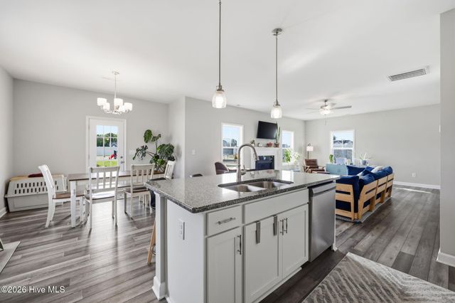966 Appaloosa Trail, Grimesland, NC 27837
