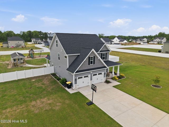 966 Appaloosa Trail, Grimesland, NC 27837