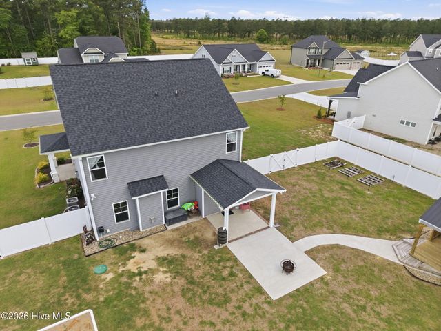 966 Appaloosa Trail, Grimesland, NC 27837