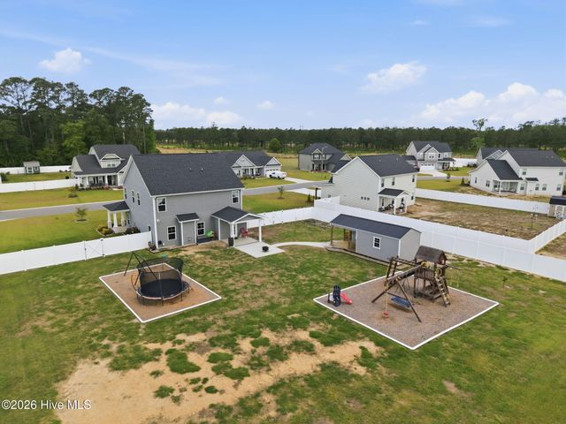 966 Appaloosa Trail, Grimesland, NC 27837