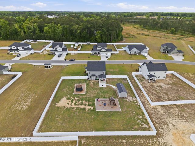 966 Appaloosa Trail, Grimesland, NC 27837