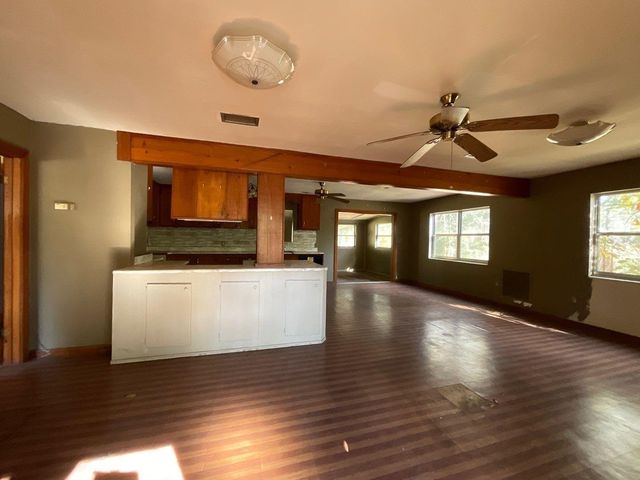 8233 NE HIGHWAY 353, Old Town, FL 32680