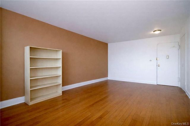 400 Cozine Avenue 9F, Brooklyn, NY 11207