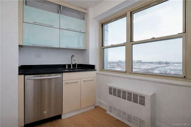 400 Cozine Avenue 9F, Brooklyn, NY 11207