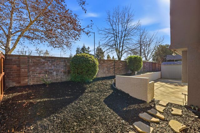 7300 Saltgrass Way, Elk Grove, CA 95758