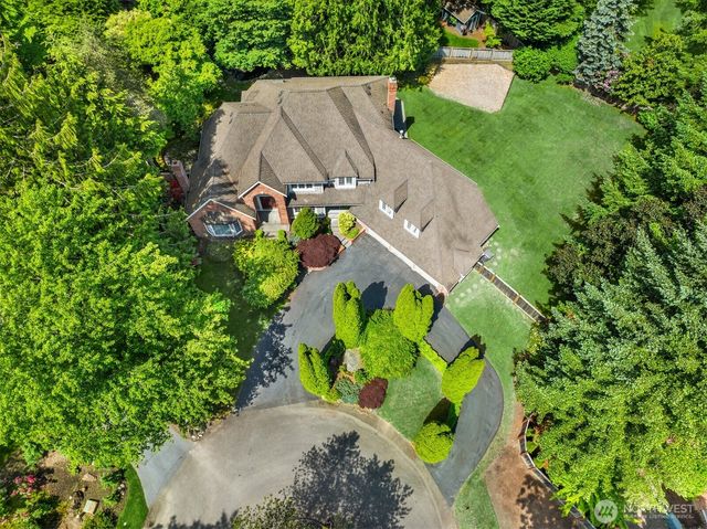 19862 NE 126th Place, Woodinville, WA 98077