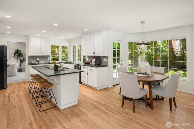 19862 NE 126th Place, Woodinville, WA 98077