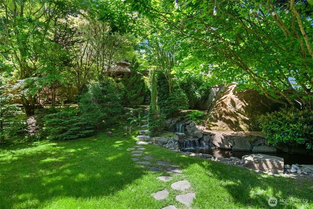 19862 NE 126th Place, Woodinville, WA 98077