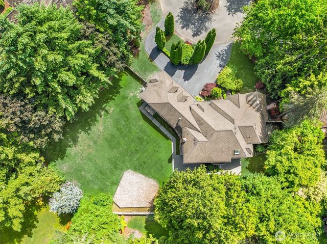 19862 NE 126th Place, Woodinville, WA 98077