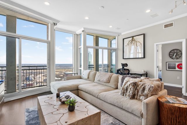 500 Throckmorton Street 3201, Fort Worth, TX 76102