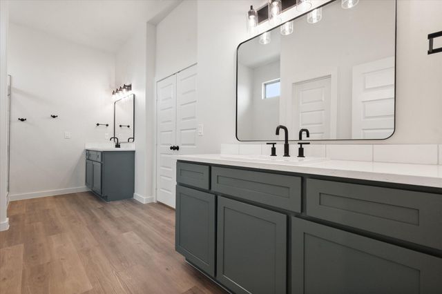 2901 Tractor Avenue, Wolfforth, TX 79382