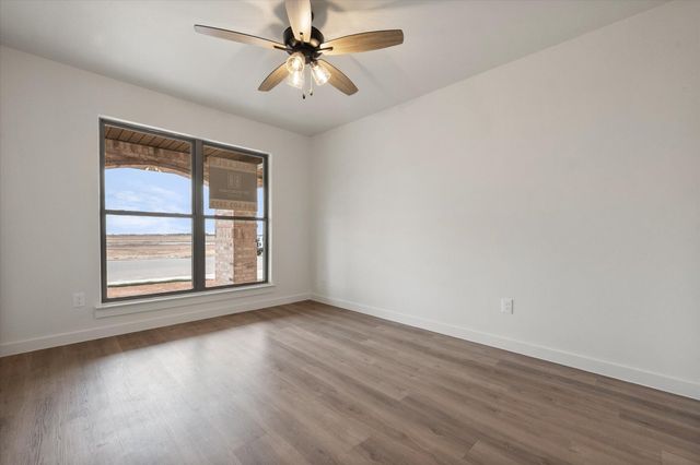 2901 Tractor Avenue, Wolfforth, TX 79382