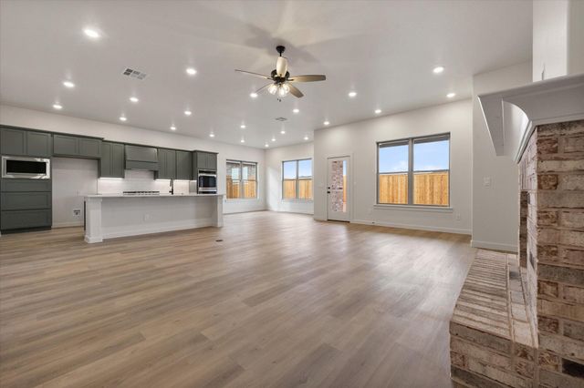 2901 Tractor Avenue, Wolfforth, TX 79382