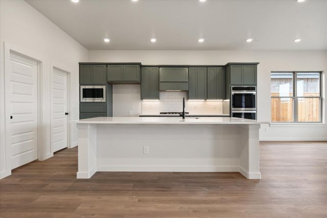 2901 Tractor Avenue, Wolfforth, TX 79382