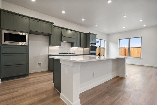 2901 Tractor Avenue, Wolfforth, TX 79382