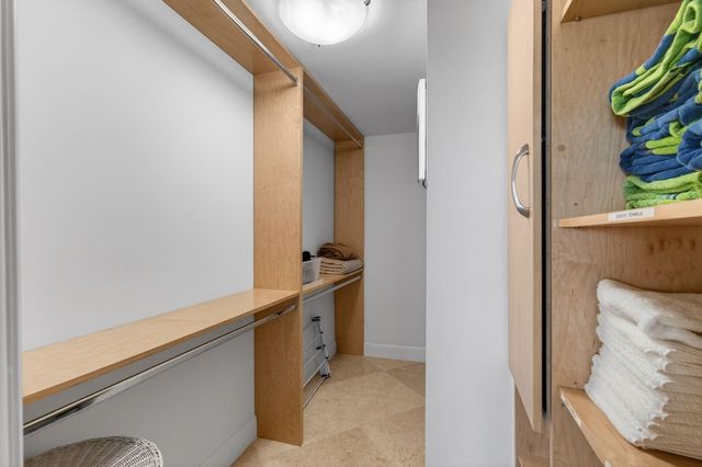 86 Macfarlane Drive 9-h, Delray Beach, FL 33483