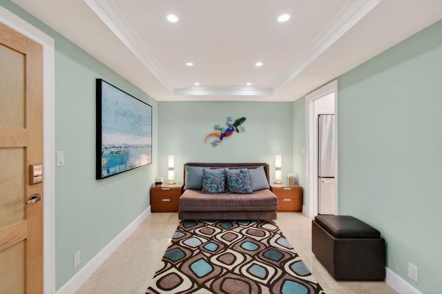 86 Macfarlane Drive 9-h, Delray Beach, FL 33483