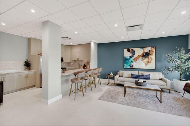 86 Macfarlane Drive 9-h, Delray Beach, FL 33483