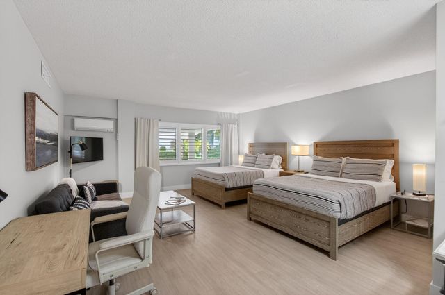 86 Macfarlane Drive 9-h, Delray Beach, FL 33483