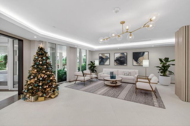 86 Macfarlane Drive 9-h, Delray Beach, FL 33483