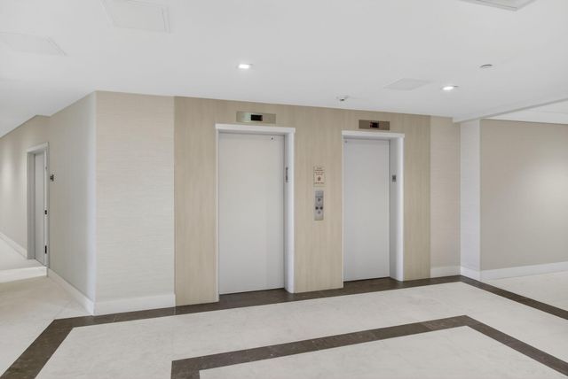 86 Macfarlane Drive 9-h, Delray Beach, FL 33483