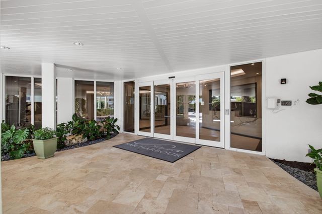 86 Macfarlane Drive 9-h, Delray Beach, FL 33483