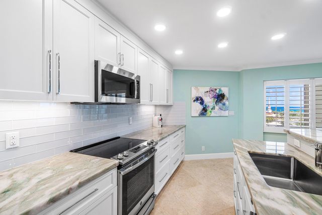 86 Macfarlane Drive 9-h, Delray Beach, FL 33483