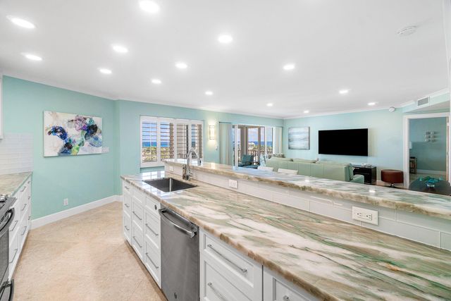 86 Macfarlane Drive 9-h, Delray Beach, FL 33483