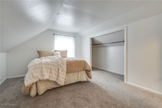 1219 Curtis Avenue, Cuyahoga Falls, OH 44221