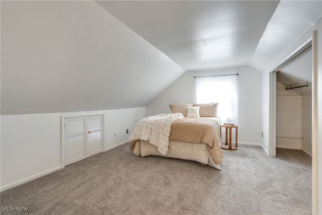 1219 Curtis Avenue, Cuyahoga Falls, OH 44221