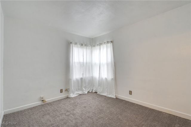 1219 Curtis Avenue, Cuyahoga Falls, OH 44221