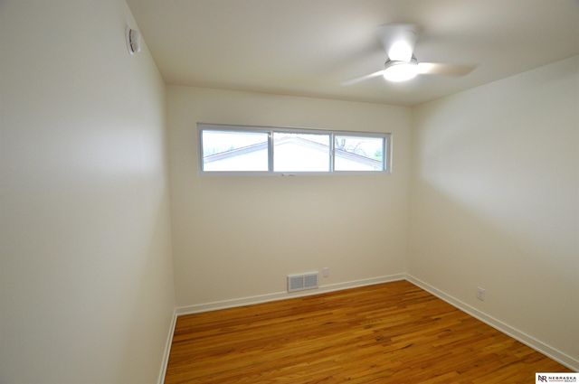5815 J Street, Lincoln, NE 68510