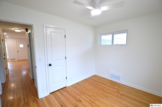 5815 J Street, Lincoln, NE 68510