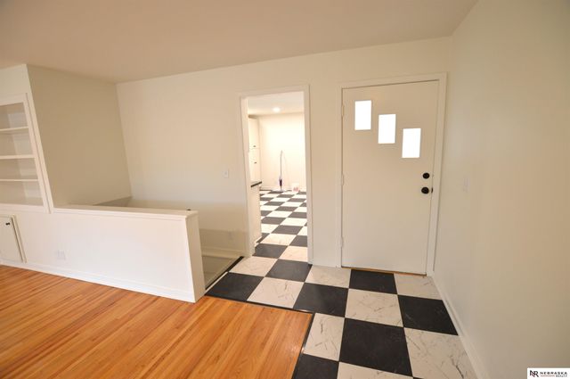 5815 J Street, Lincoln, NE 68510