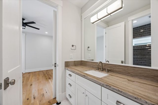 1231 Waverly Street A, Houston, TX 77008