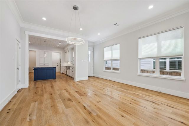 1231 Waverly Street A, Houston, TX 77008