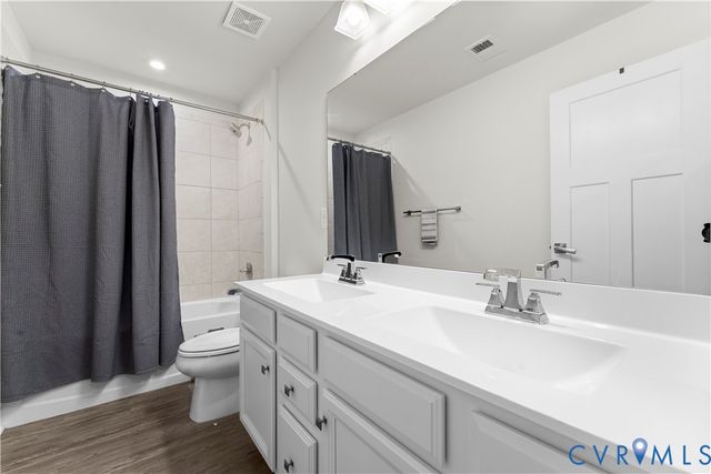 11707 Amara Dr, Chesterfield, VA 23838