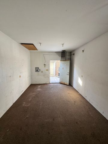 8137 N Milwaukee Avenue, Niles, IL 60714