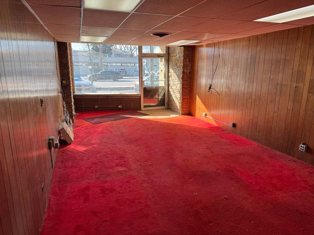 8137 N Milwaukee Avenue, Niles, IL 60714