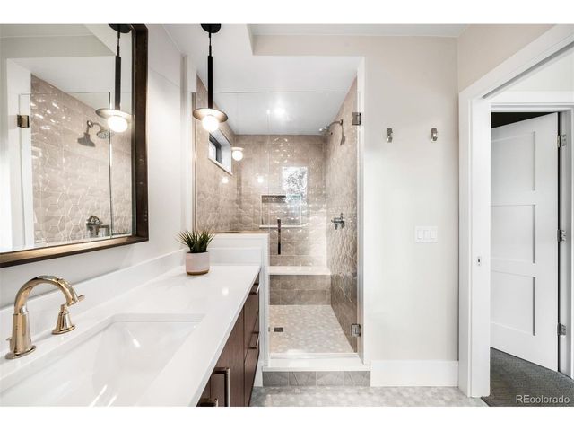 750 Bellaire St, Denver, CO 80220