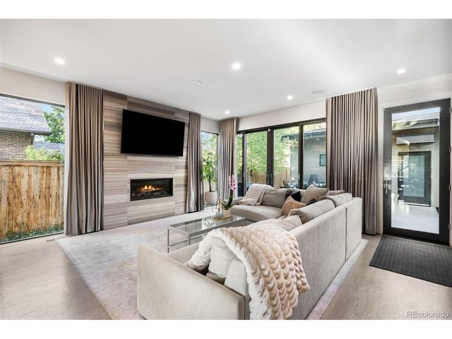 750 Bellaire St, Denver, CO 80220