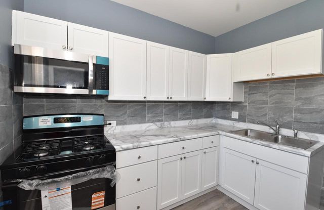 2426 Carmel AVENUE, Racine, WI 53405