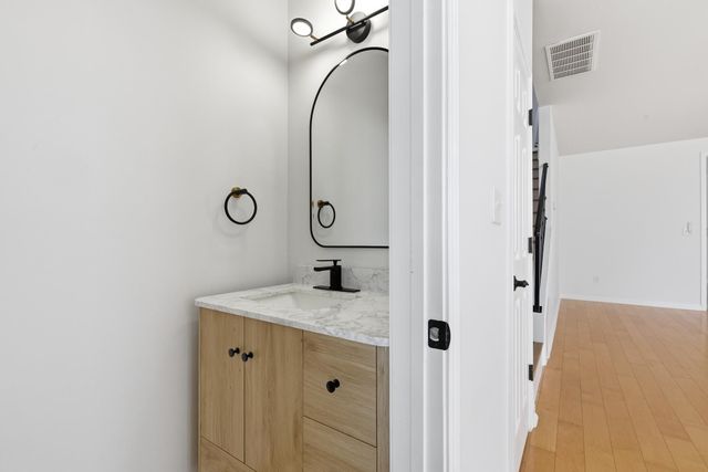 1460 E ISLAND PL, Memphis, TN 38103