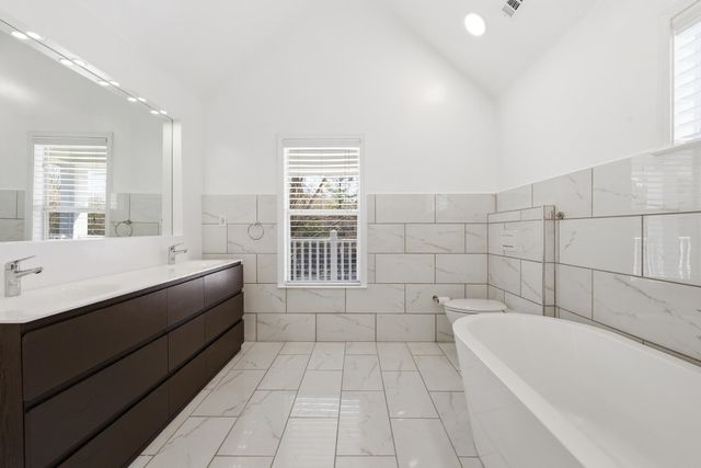 1460 E ISLAND PL, Memphis, TN 38103