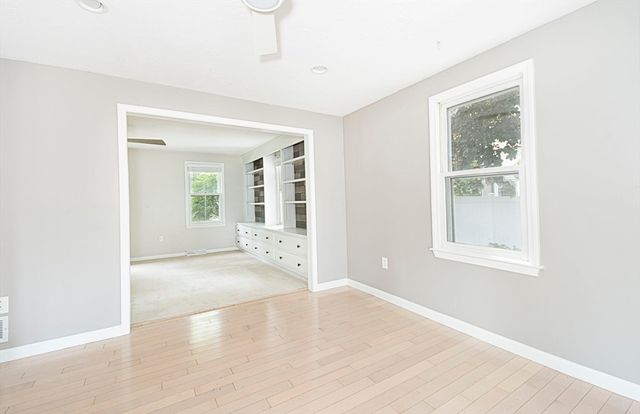 130 Pleasant St, Northborough, MA 01532