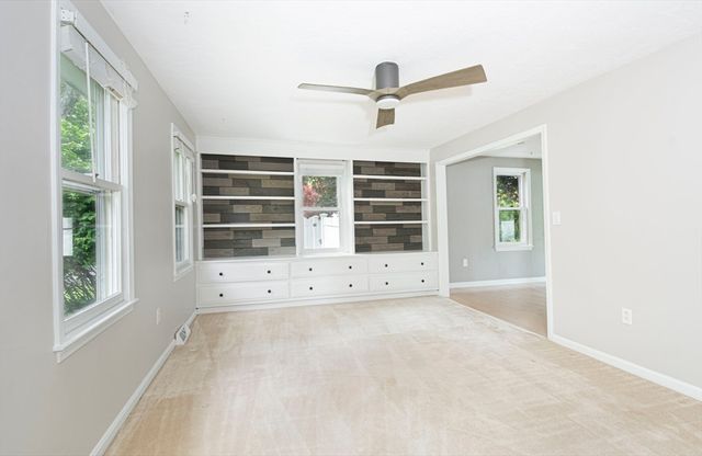 130 Pleasant St, Northborough, MA 01532