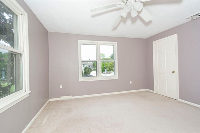 130 Pleasant St, Northborough, MA 01532