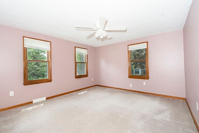130 Pleasant St, Northborough, MA 01532