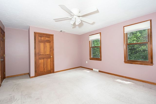 130 Pleasant St, Northborough, MA 01532
